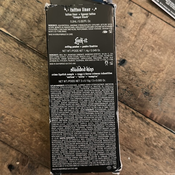 Kat Von D Lock-it setting powder Tattoo liner and lipstick kit - Picture 4 of 5